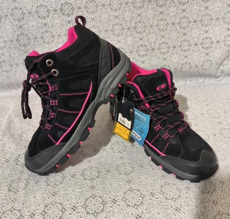 Bocanci munte, drumetie, trekking shoes, marime 39