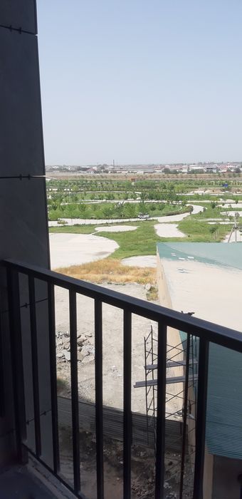 Kvartira ijaraga beriladi! 
Manzil: qorasuv motrid city house
3 xona.