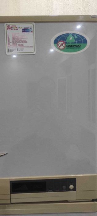 Холодильник DAEWOO Корея. 175см-75см БЕЗ ИНИЯ не требует разморозки