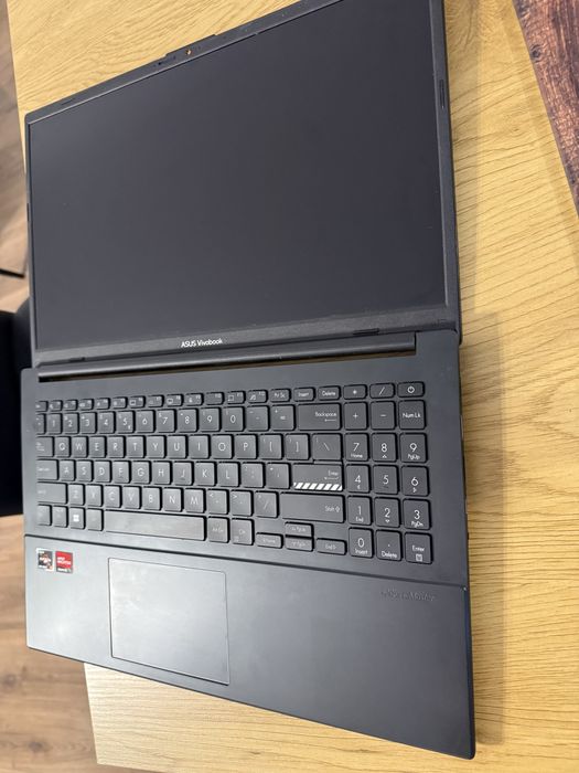 Laptop ASUS Vivobook 15 – Ryzen 5 / 16GB RAM / 512GB