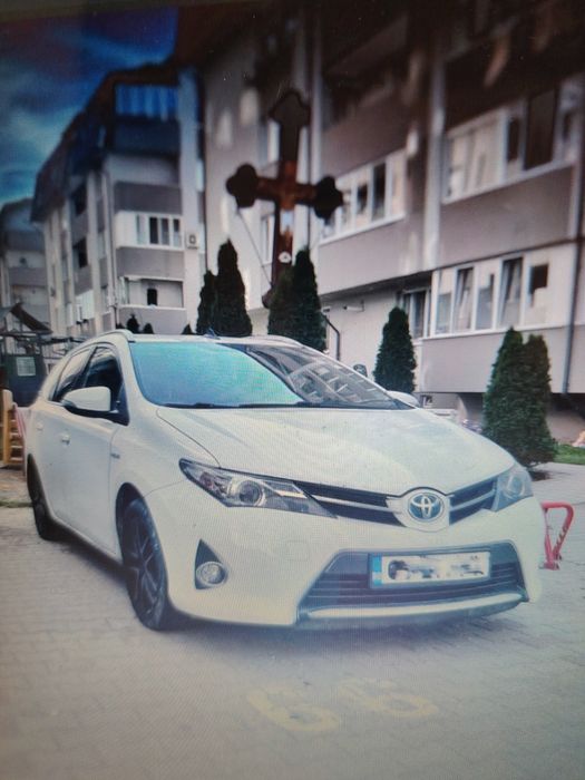 TOYOTA Auris 2015 — imagine 1