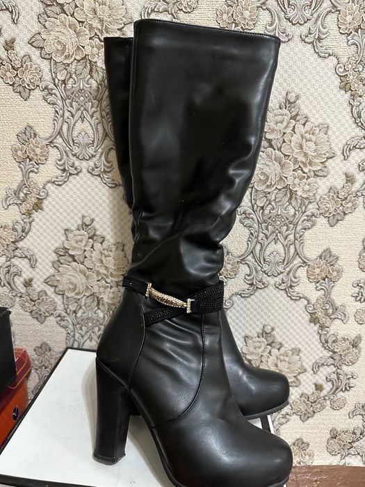 Ботинки,Өте жақсы сапада