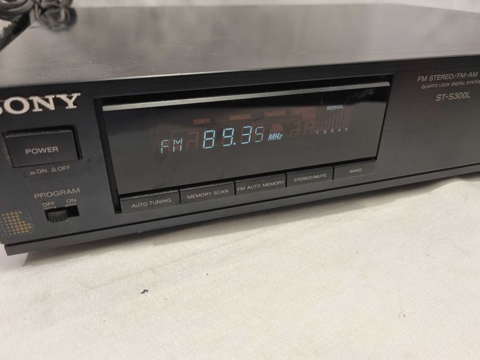 Sony ST-S300L FM AM vintage