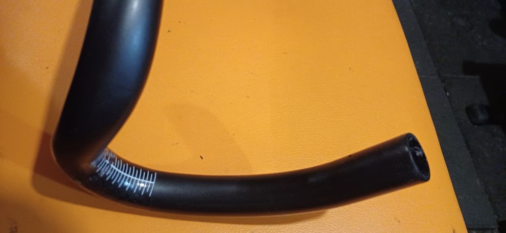 Ghidon cutsiera carbon