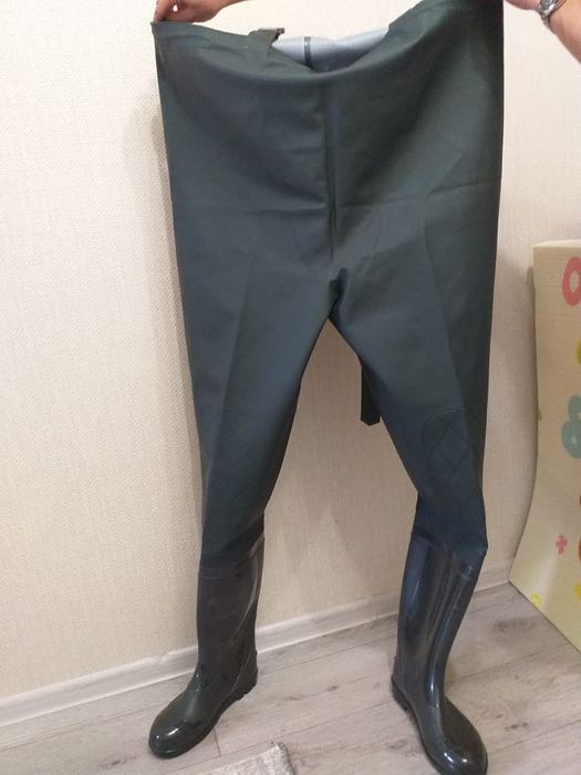 Продам полукомбинезон