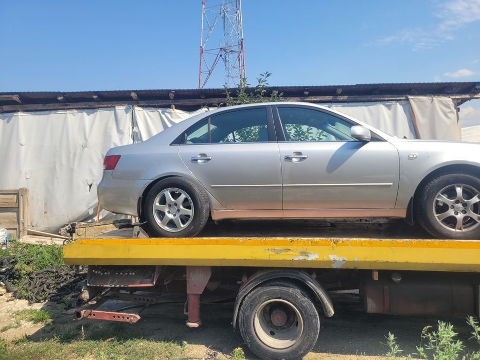 Dezmembrez hyundai sonata2008