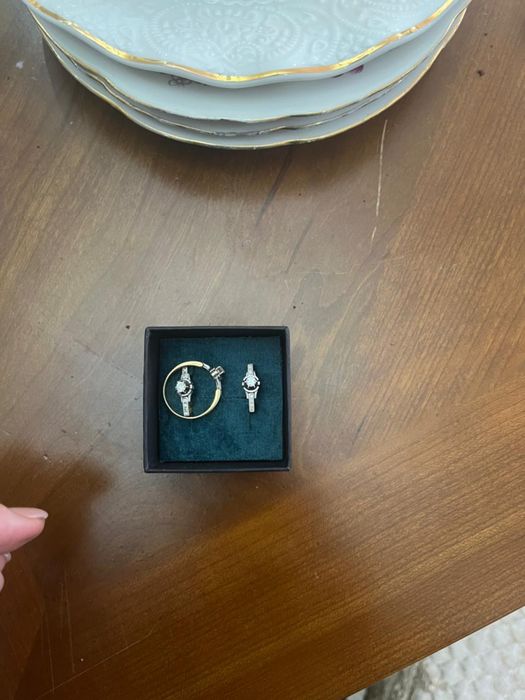 Нежный комплект золота