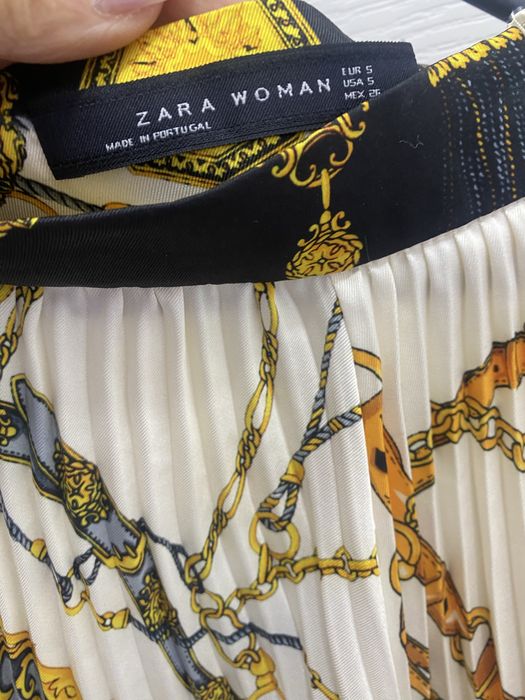 Fuste plisate  impecabile Zara