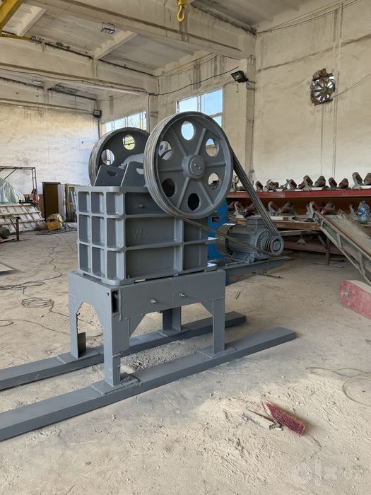 Shokviy drobilka 400/250