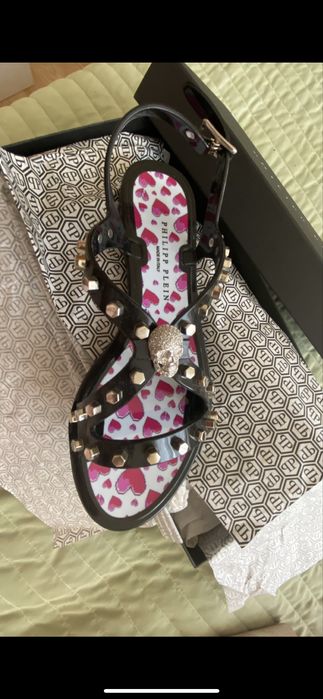 Оригинални сандали phillipp plein.