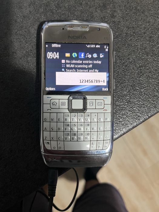 Nokia e71 white fara probleme