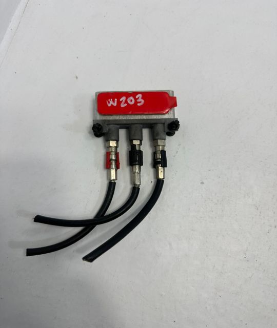 Amplificator antena A2038270442 Mercedes-Benz E-Class W211/S211