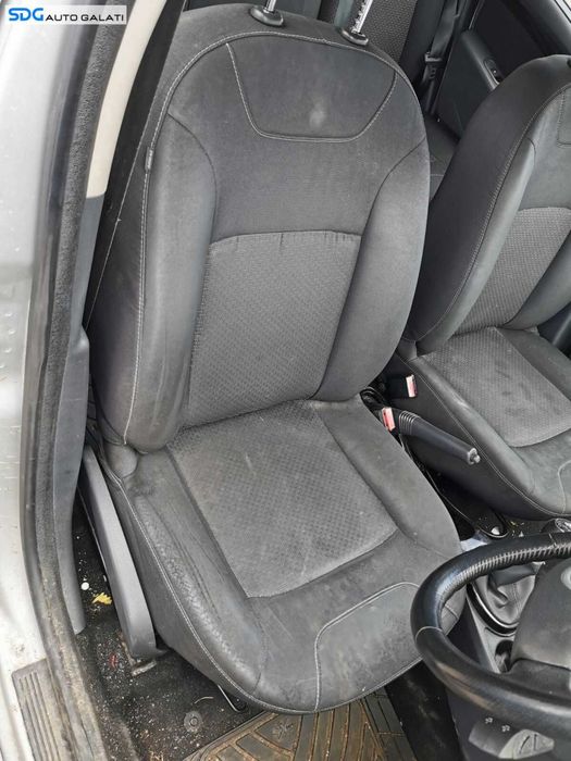 Scaun Fata Dreapta Pasager Textil Fara Incalzire Dacia Duster 1 HS 2010 - 2015 [0552]