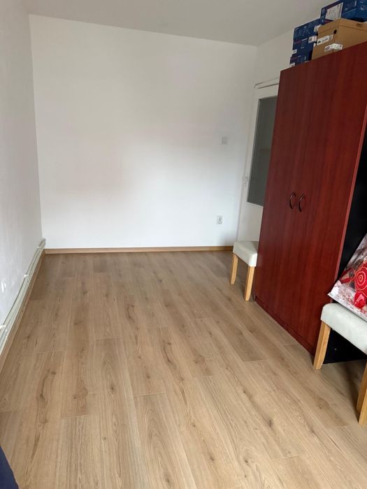 Apartament doua camere decomandat  Craiovita Noua-Anl