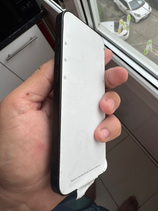 Iphone 16 E 128gb baterie 100%(0 cicluri incarcare)