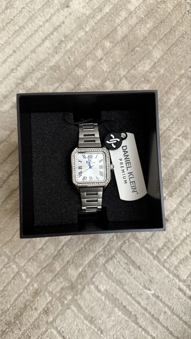 Часы Daniel Klein