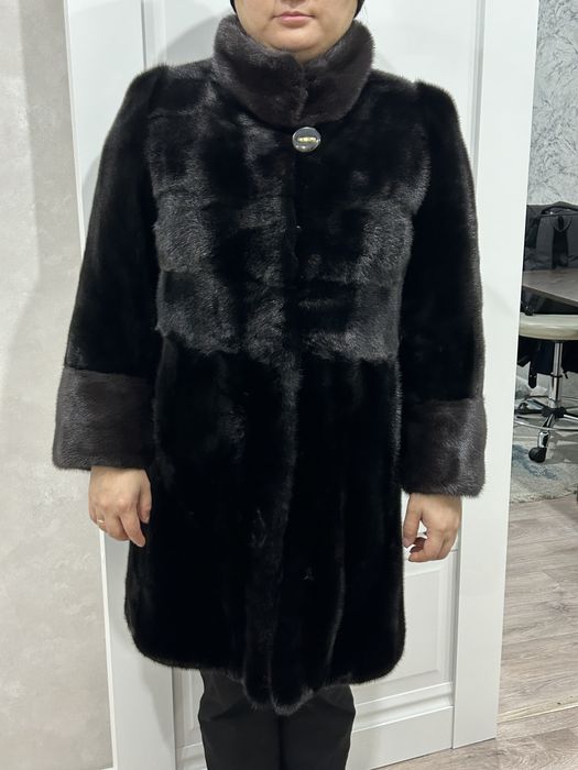 Продам норковую шубу
