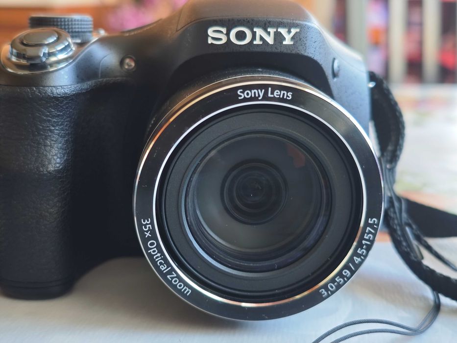 Фотоапарат Sony Cyber-shot DSC H-300