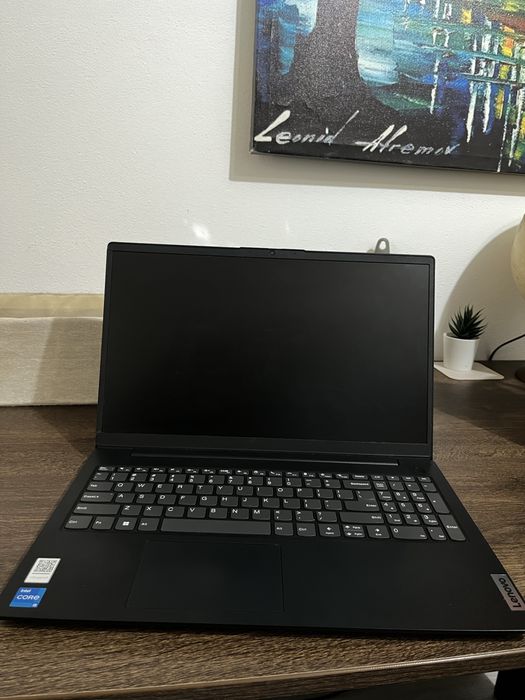 Laptop Lenovo – Intel i5 Gen 11, 8GB RAM