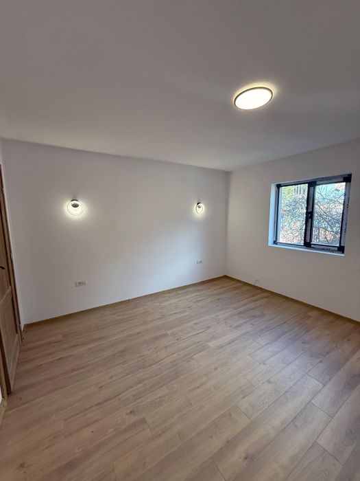 Apartament 3 camere !