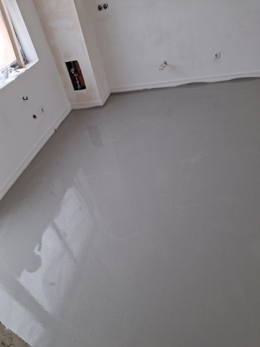 Саморазливна замазка