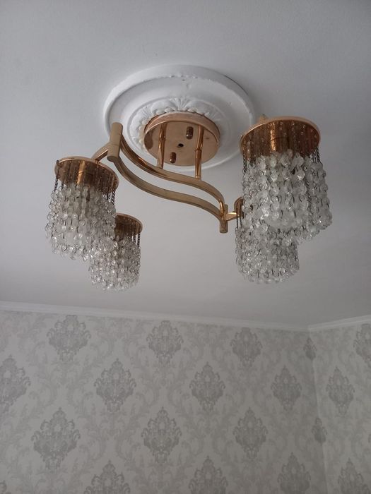 Продам люстру хорошего качество