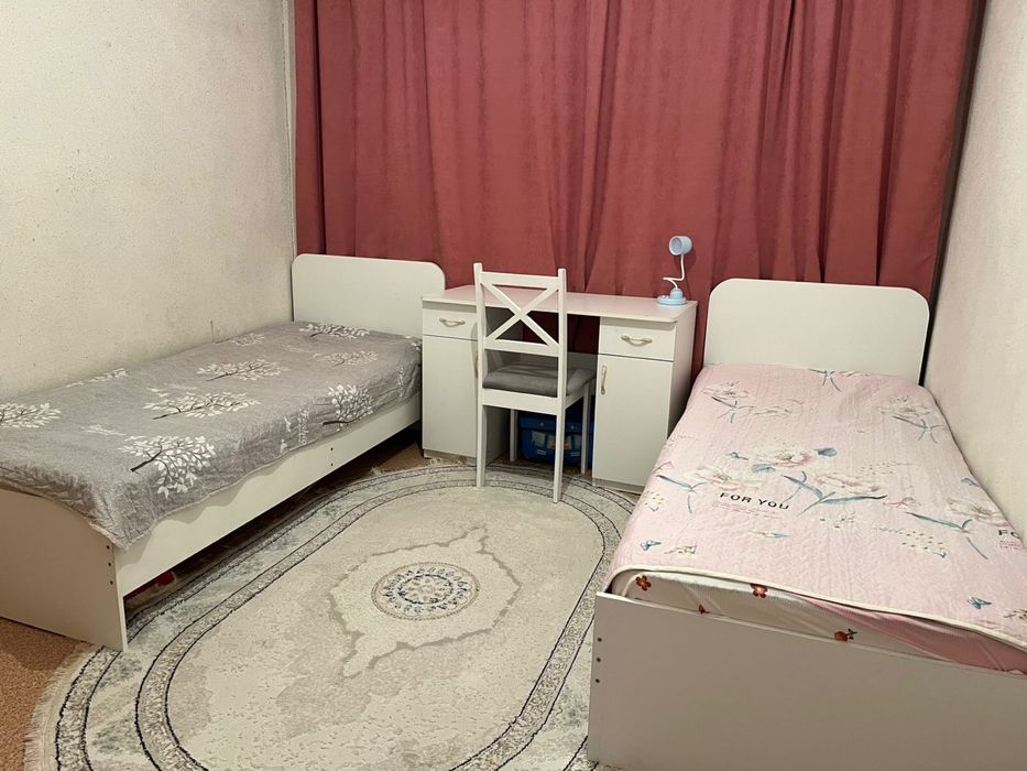 Продам кровати с матрасом!!