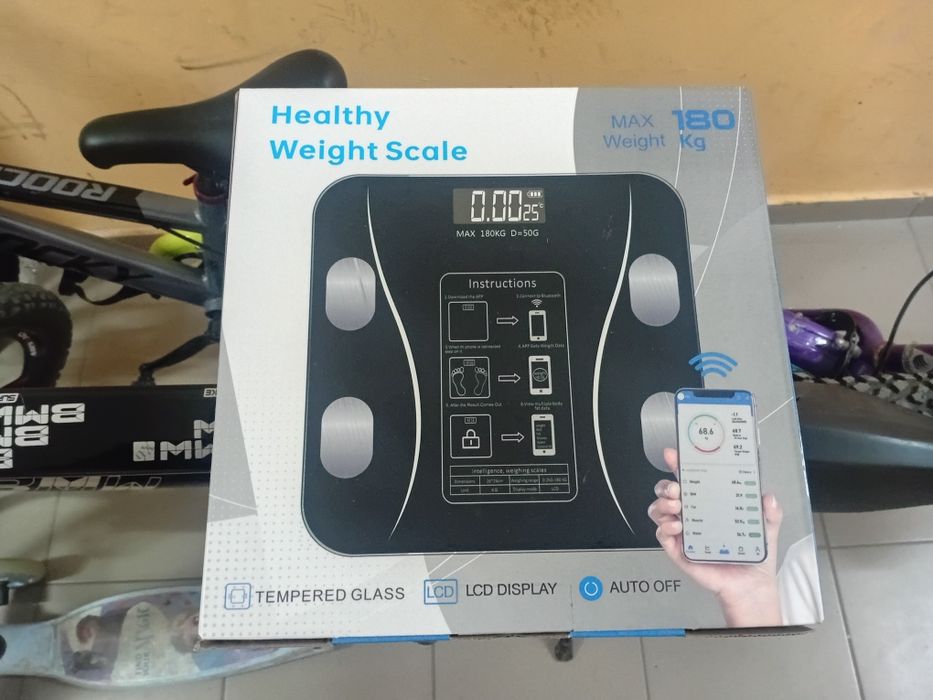 Напольные весы новые