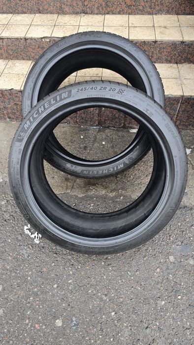 245.40.r20 Michelin pilot sport