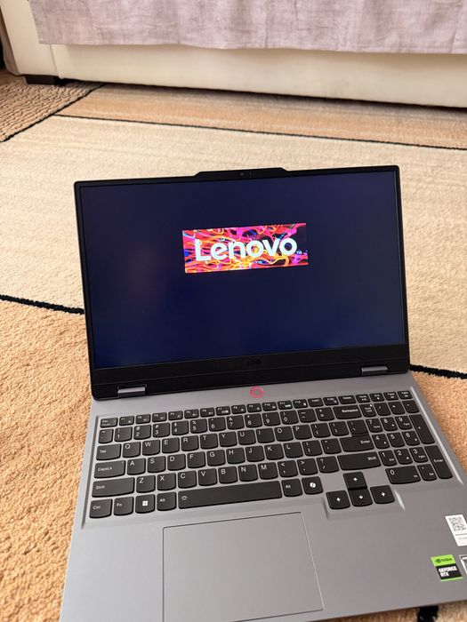 Laptop gaming Lenovo LOQ