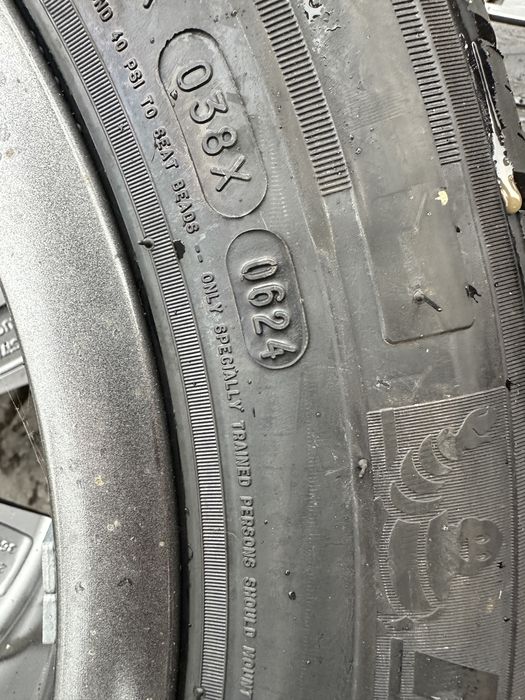 anvelope NOI.0km. Ford traveller/peugeot/ toyota 215/60/17C michelin