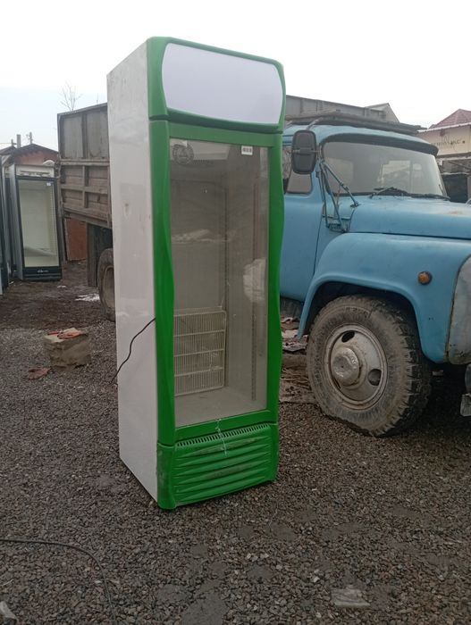 Холодильник витринный