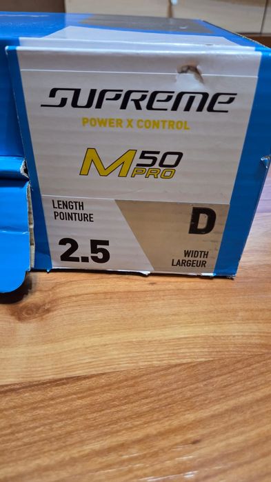 коньки bauer Supreme m5 pro 2.5 +стельки  bauer aetrex orthotics