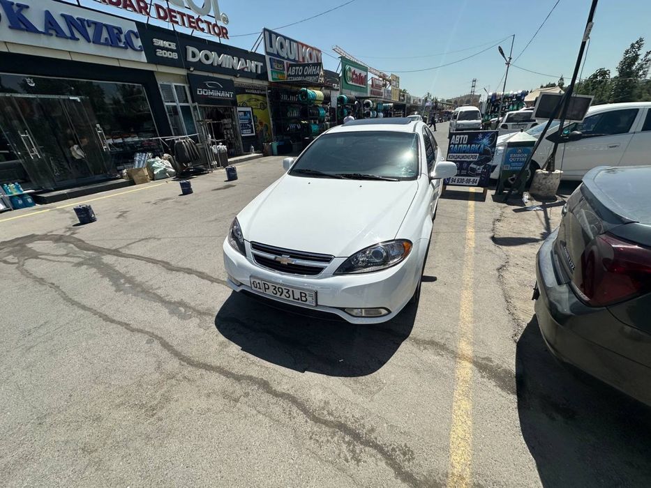 Chevrolet Gentra 2023/2024 Avtomat full pozitsiya