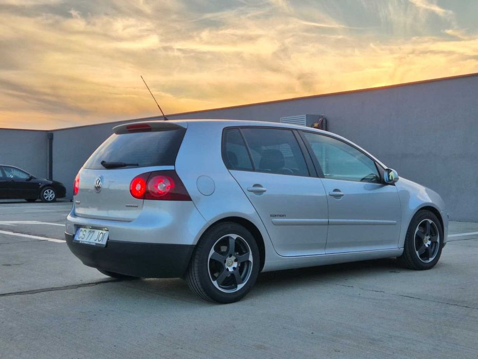 Vând, Volkswagen Golf 5, 1.9 TDI