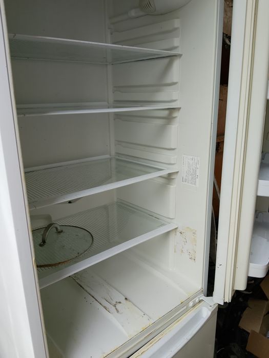 Продам холодильник