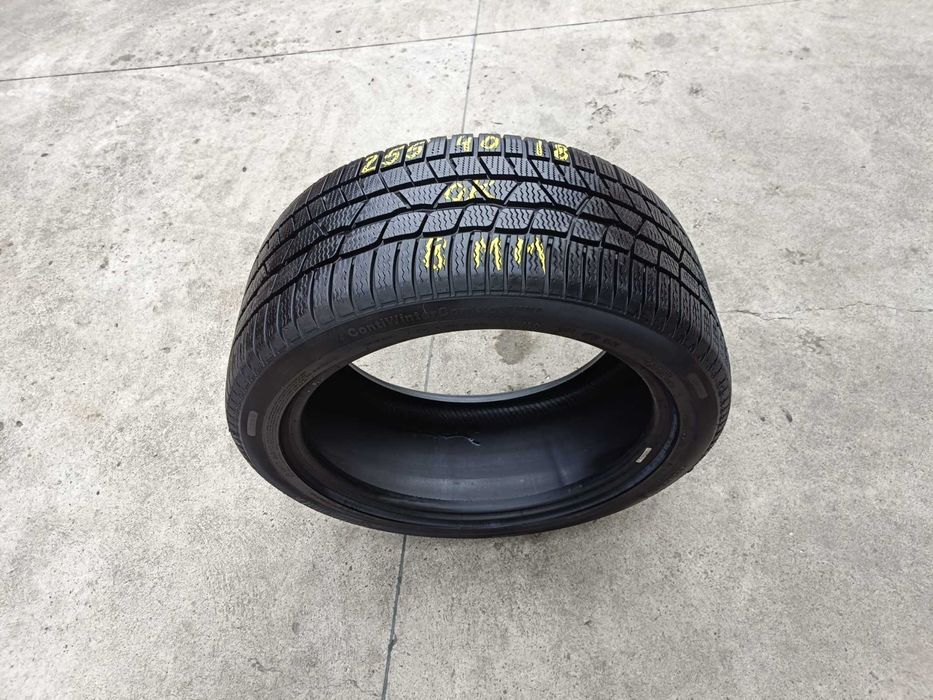 O anvelopa iarna 255 40 18 continental wintercontact TS830 profil 8 mm