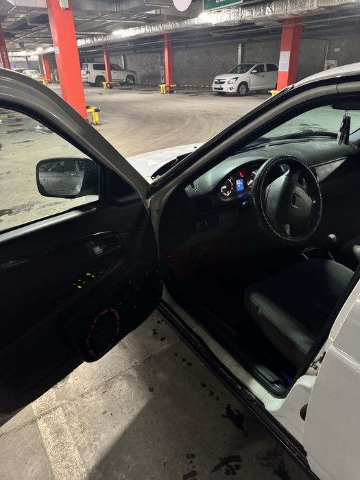 Лада Приора Хэтчбек