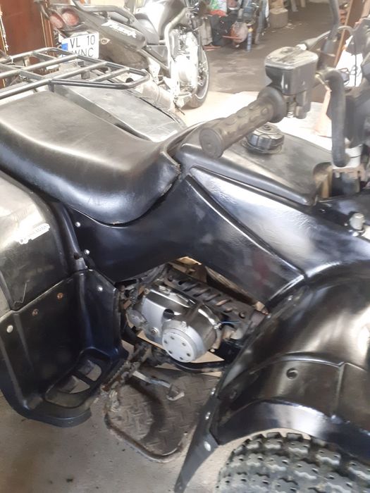 Vând atv Loncin 230