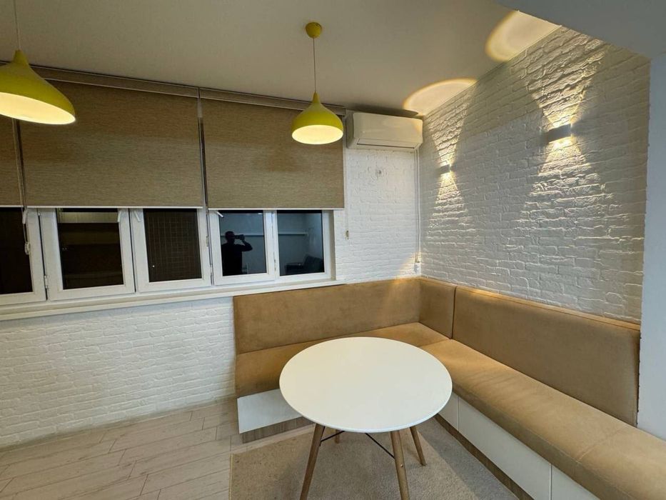 Срочно !Юнусабад 4 квартал 2/3/4(52м2) ор-р.Сезам кафе