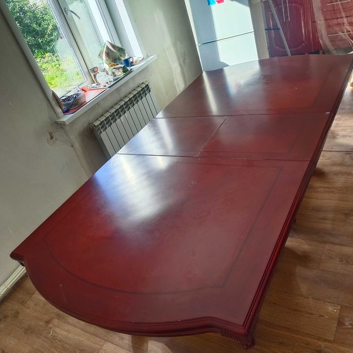 стол банкетный большой