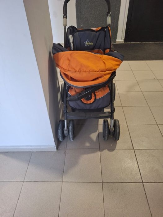 Продам детскую коляску
