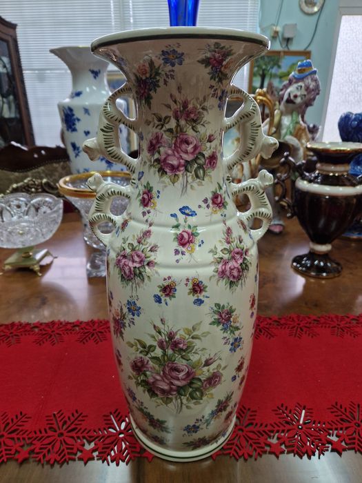 Уникална изключително красива антикварна белгийска порцеланова ваза