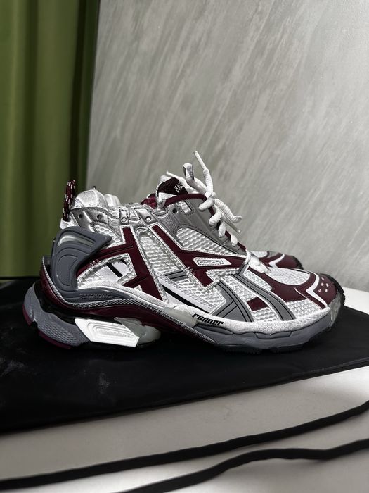 Balenciaga Runner