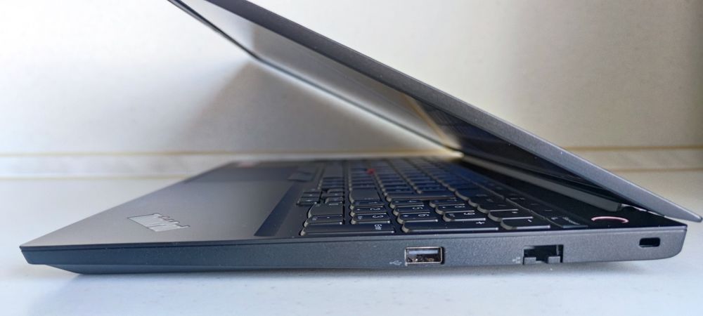 Lenovo ThinkPad E15 Gen 2 (Ryzen 7 4700U | 16GB RAM | 512GB SSD)