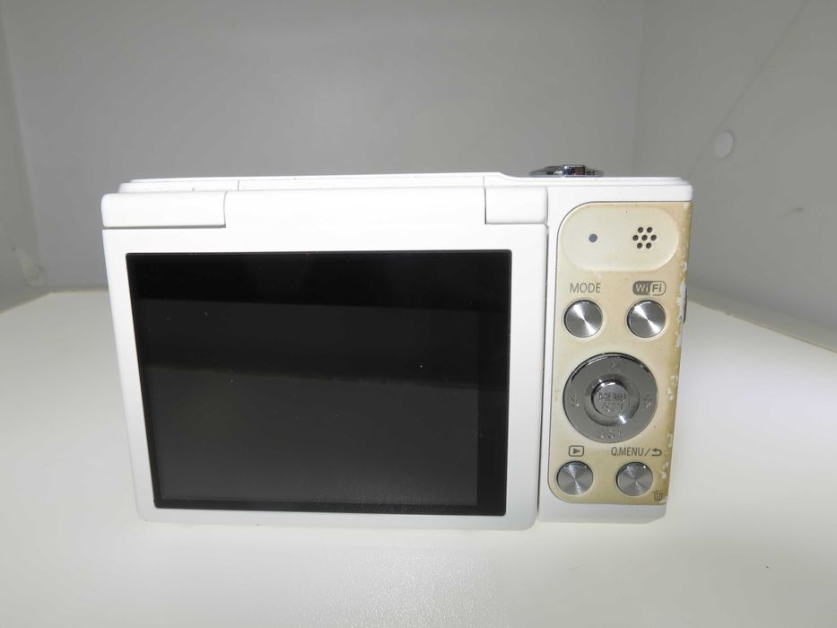 Panasonic Lumix SZ10 компактен фотоапарат с флип скрин цифрова камера