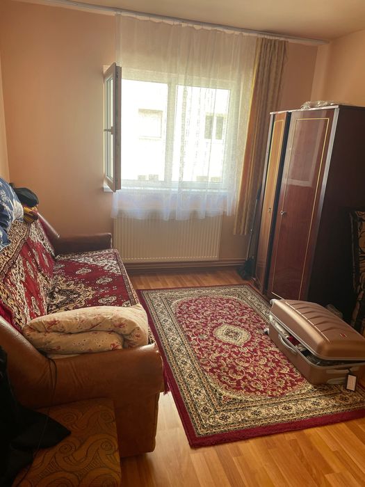 Închiriez Apartament cu 2 camere