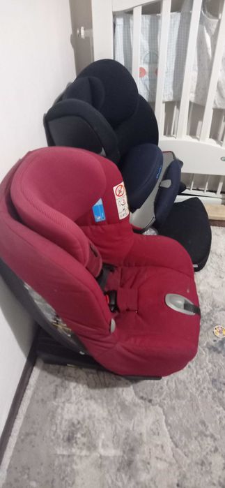 Автомобильное кресло