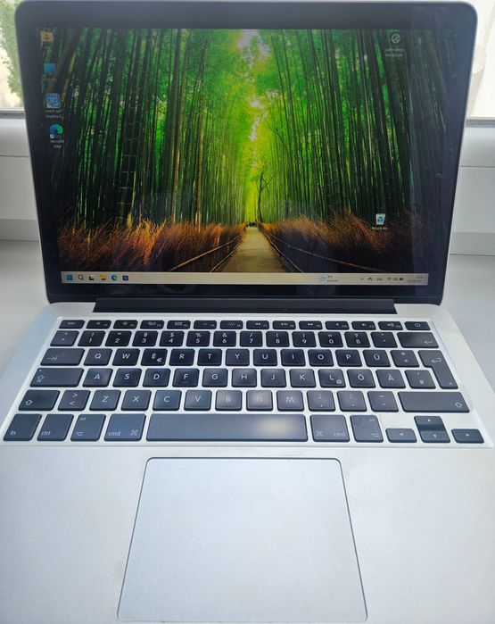 Macbook Pro 13  Retina, 512GB SSD, Mac OS Sequoia и Windows 11