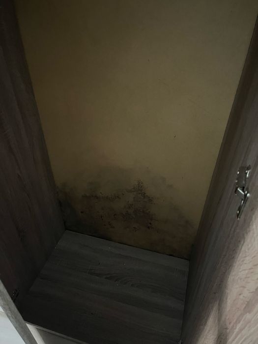 Set 2 dulapuri dormitor (se dau și separat)